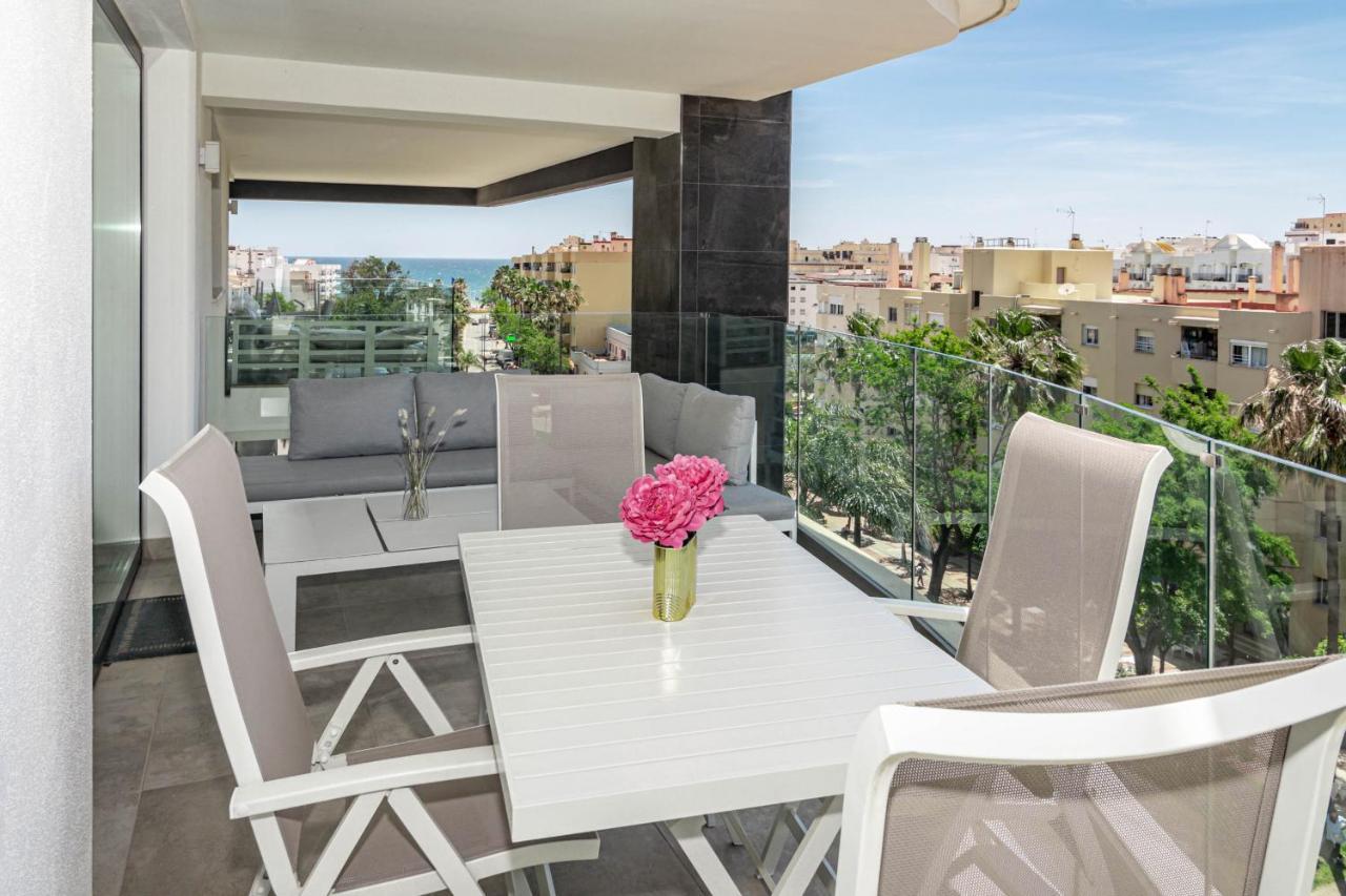 Inf45p- Modern 3 Bed Next To * Estepona