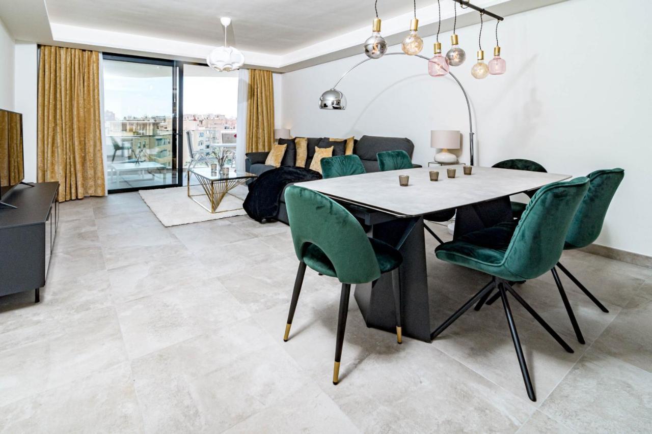 Inf45p- Modern 3 Bed Next To