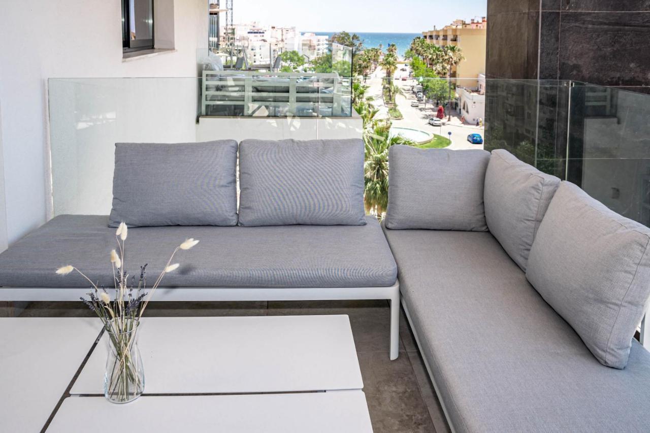 Apartment Inf45p- Modern 3 Bed Next To *